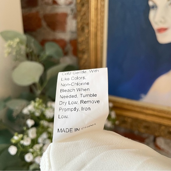 2/$20 Shein Tie-Front Lace Trimmed Crop Top - Picture 14 of 16